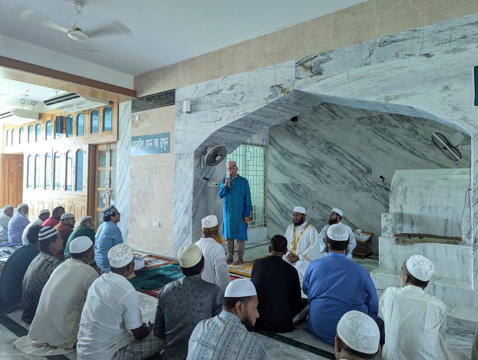ডেঙ্গু রোধে পরিচ্ছন্নতা, জনকল্যাণে এগিয়ে আসার আহ্বান; ডিসি আশরাফুল করিম